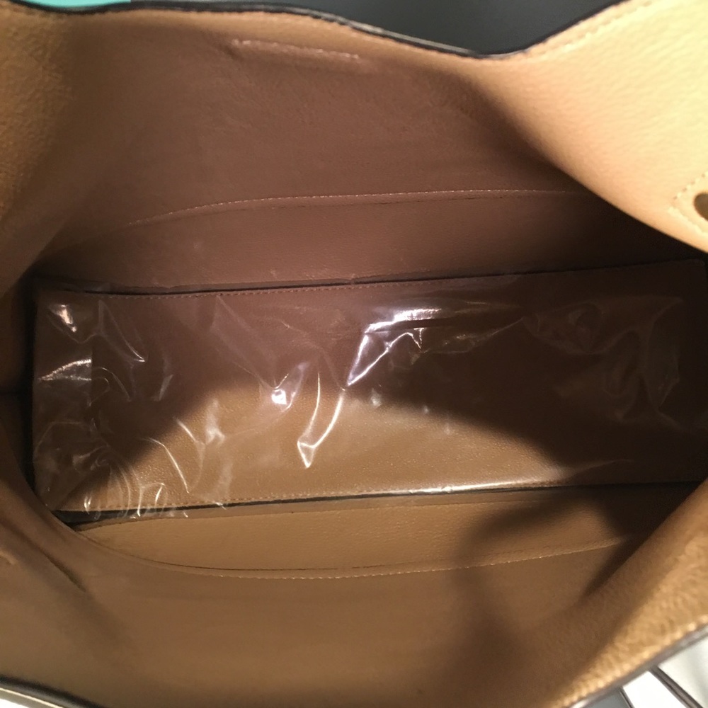🆕 NWT Calvin Klein Reversible Handbag - Picture 6 of 8